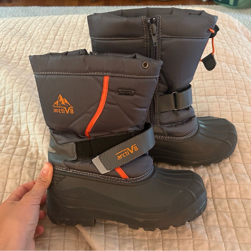 Arctiv8 Kids Snow Boots — Youth Size 3